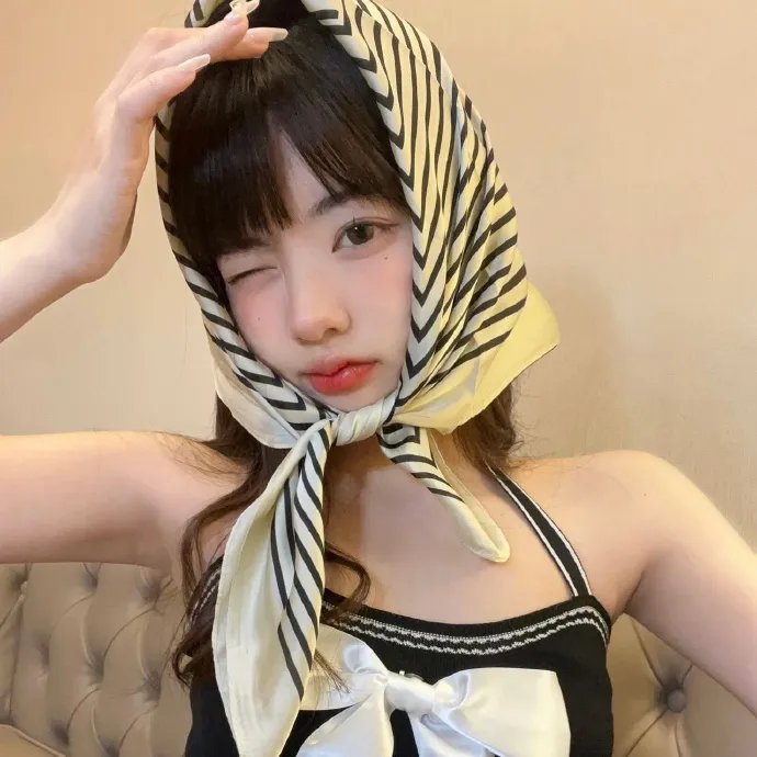 外宿的霍莉